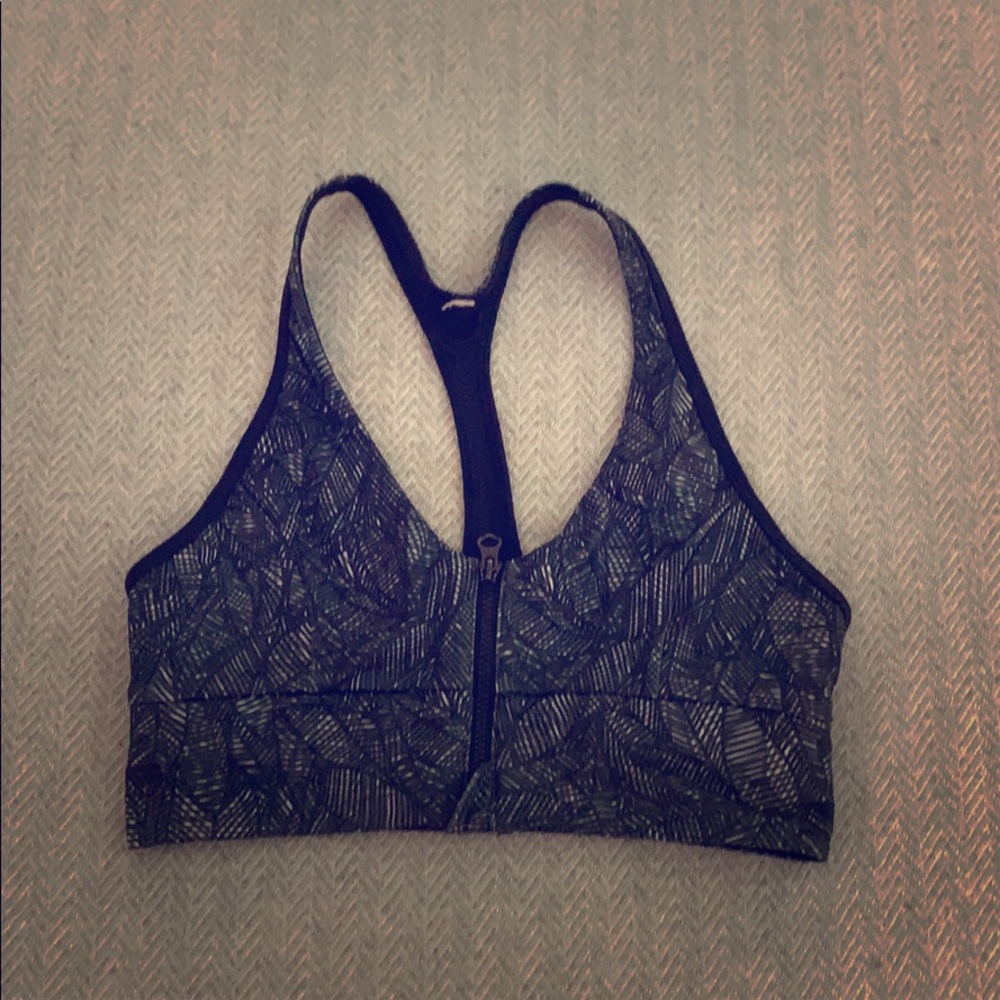 Cute gently worn Lululemon Zip Up sports bra